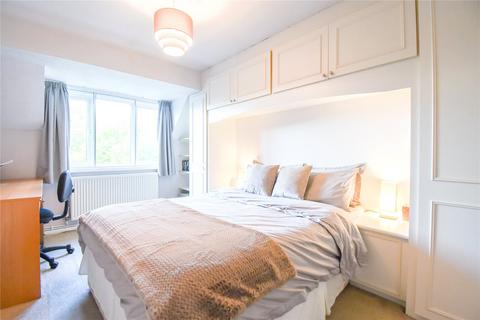 1 bedroom apartment for sale, The Oaks, Ruislip HA4