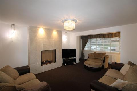 4 bedroom detached house for sale, Gleneagle Close, Newcastle Upon Tyne NE5