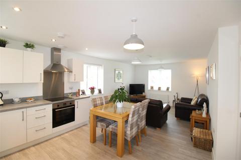 2 bedroom apartment for sale, Kestrel Court, Newcastle Upon Tyne NE15