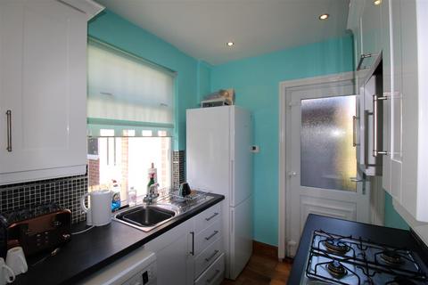 2 bedroom semi-detached house for sale, Westlands, Newcastle Upon Tyne NE5