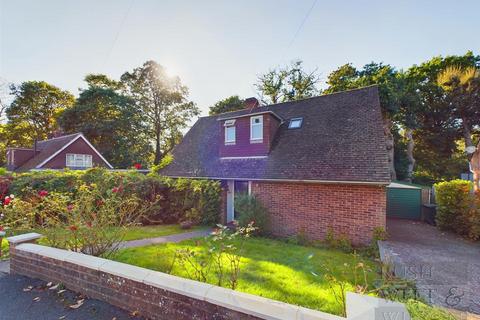 Ghyllside Avenue, Hastings
