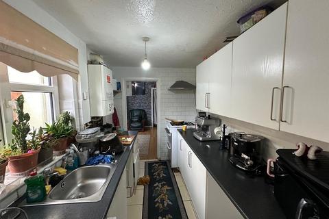 67 Belsize Avenue, Peterborough, PE2 9HZ
