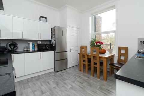 3 bedroom flat for sale, Northdown Road, Margate, CT9