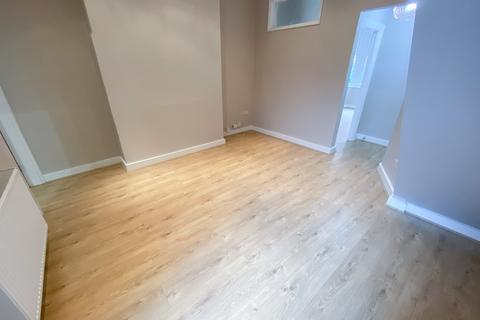 1 bedroom flat to rent, Westgate Road, L15 5BA,