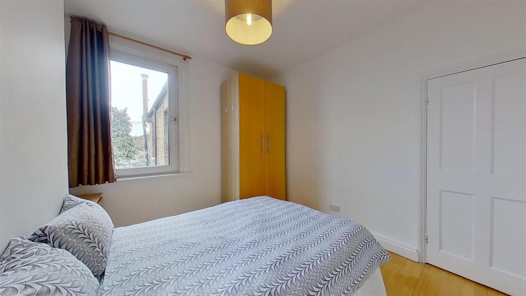 Mellison-Road-Tooting-SW17-02092021 173130.jpg