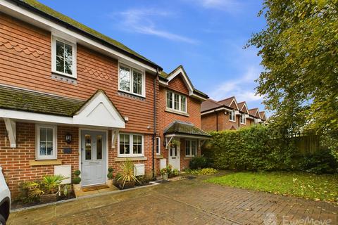 2 bedroom terraced house for sale, Hawthorn Way, Lindford, Bordon, Hampshire, GU35