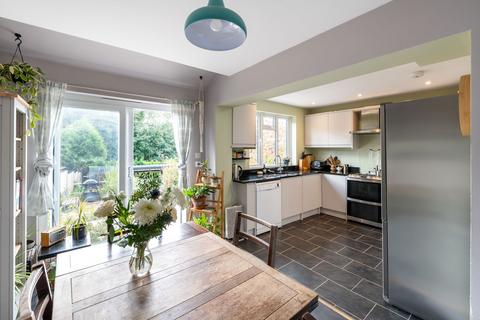 4 bedroom semi-detached house for sale, Blackthorn Road, Reigate, RH2