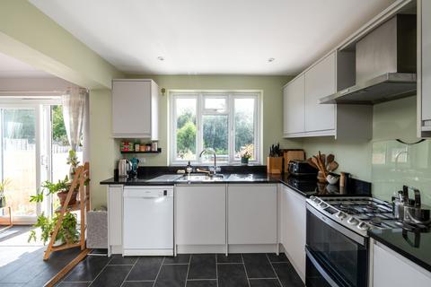 48 Blackthorn Road, Reigate, RH2 7NE