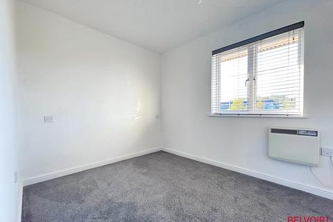 8d Banyard Close, Cheltenham, GL51 7SX
