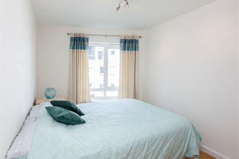 2 bedroom apartment for sale, Boulevard Drive, Beaufort Park, Colindale, NW9