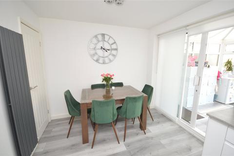 3 bedroom semi-detached house for sale, Turnstone Court, Leeds, West Yorkshire