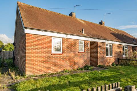 2 bedroom semi-detached bungalow for sale, Ludgershall,  Buckinghamshire,  HP18