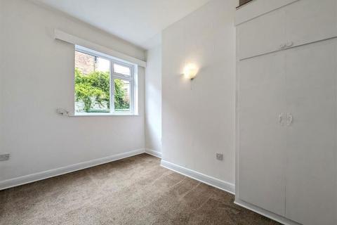 2 bedroom flat for sale, 9-10 The Crescent, Scarborough, North Yorkshire, YO11 2PW