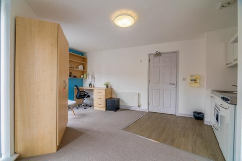 Studio to rent, Bywater House, Birmingham B16