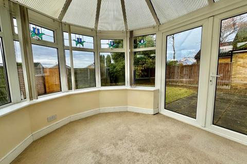 4 bedroom detached bungalow to rent, Pashford Close, Lakenheath IP27