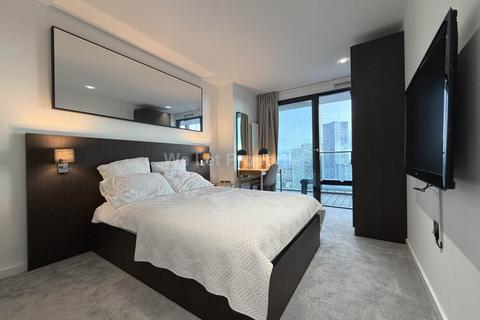 2 bedroom apartment to rent, Deansgate, Manchester M3