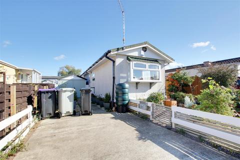 1 bedroom park home for sale, Seaholme Road, Mablethorpe LN12