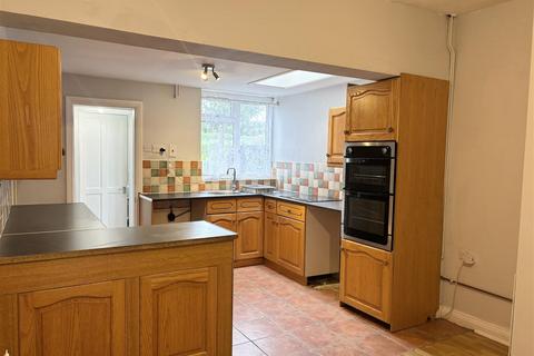 3 bedroom terraced house for sale, Oxford Street, Coalville LE67