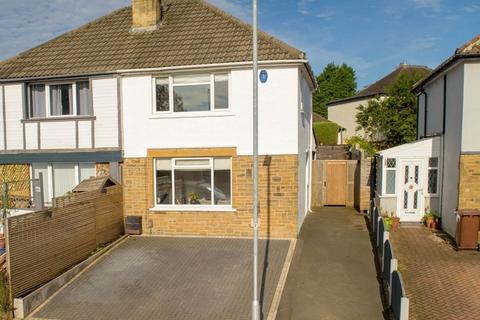 15 Driftholme Road, Drighlington, Bradford, BD11 1LR