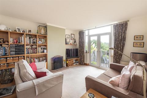 4 bedroom semi-detached house for sale, Manor Road, Wheathampstead, St. Albans