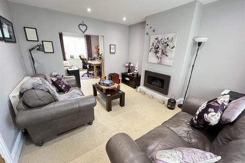 15 Bentley Road, Wirral, CH61 9QB
