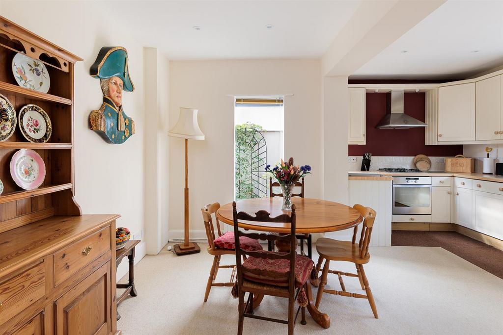 Moss Road, Alderley Edge 4 bed detached house for sale £1,100,000