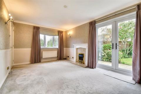 3 bedroom detached house for sale, Pear Tree Way, Worcester WR7