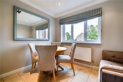 3 bedroom detached house for sale, Pear Tree Way, Worcester WR7