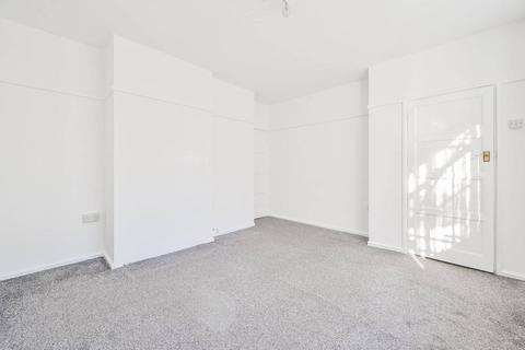 2 bedroom house to rent, Holburne Road, Kidbrooke, London, SE3