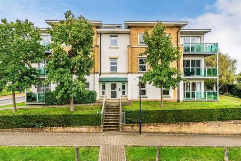 2 bedroom apartment for sale, LEWIS COURT, LEATHERHEAD, KT22