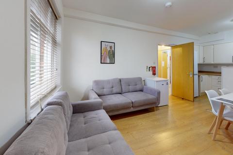 5 bedroom flat to rent, Blenheim Terrace, Leeds LS2