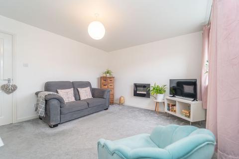 2 bedroom flat for sale, Queens Crescent, Livingston EH54