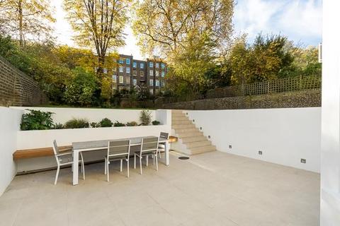 4 bedroom flat to rent, Lexham Gardens, Kensington, London, W8