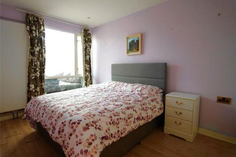 1 bedroom terraced bungalow to rent, 27 Pine Close, Woking GU21