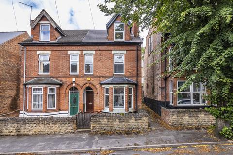 6 bedroom semi-detached house to rent, Derby Grove, Lenton, Nottingham