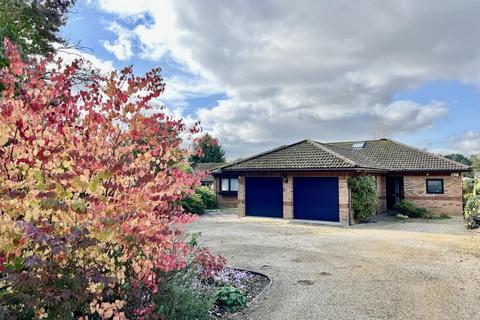 4 bedroom bungalow for sale, Woolsbridge Road, Ashley Heath, BH24 2LY