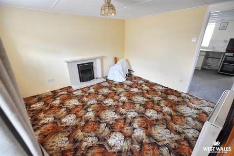 2 bedroom cottage for sale, Broadmoor, Kilgetty