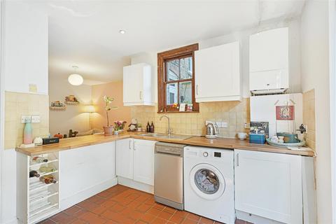 1 bedroom flat to rent, 32 Woodland Rise, London N10