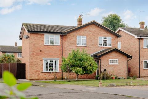 4 bedroom detached house for sale, Rushendon Furlong, Pitstone, Buckinghamshire, LU7