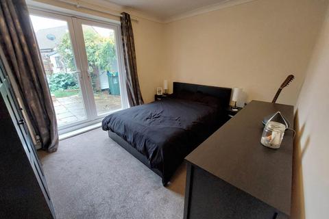 23 Aplin Road, Aylesbury, HP21 9BU