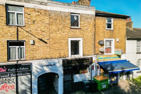 2 bedroom maisonette for sale, Wrotham Road, Gravesend, Kent, DA11