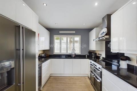 4 bedroom detached house for sale, St Helier