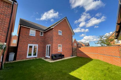 4 bedroom detached house for sale, Henshall Close, Shavington, CW2