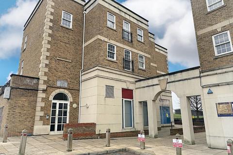 2 bedroom flat for sale, Sandlewood Court, Maidstone