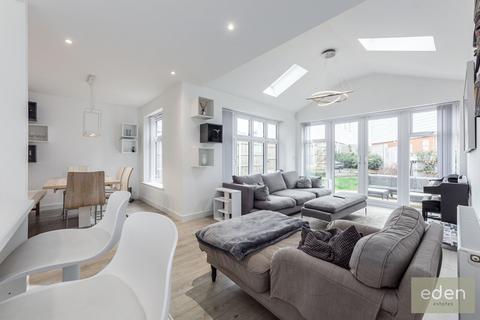 4 Ashfield Close, Snodland, ME6 5FN