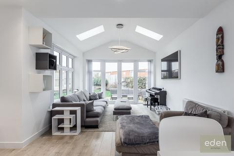 4 Ashfield Close, Snodland, ME6 5FN