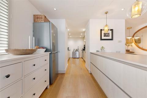 undefined, Hanover House, 32 Westferry Circus, Canary Wharf, London, E14