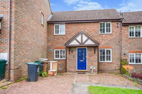 2 bedroom terraced house to rent, Redwing Grove, Abbots Langley