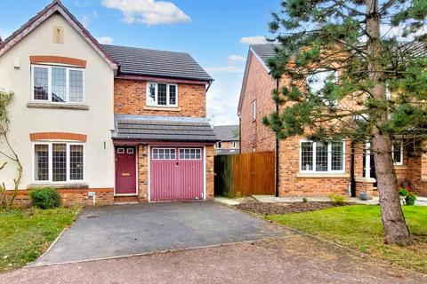 3 bedroom detached house for sale, Seagrave Close, Kingsmead