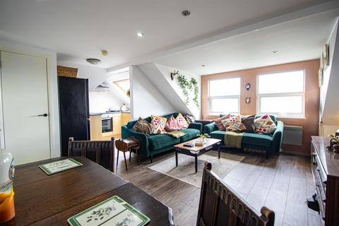 17c Anerley Road, Westcliff-on-sea, SS0 7HJ